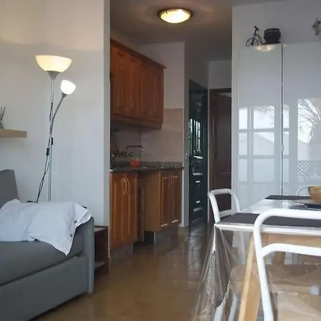 Puerto Del Carmen Sleeps 4 Pool Wifi * Puerto del Carmen (Lanzarote)