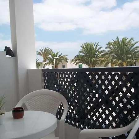Lejlighed Puerto Del Carmen Sleeps 4 Pool Wifi